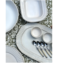 Load image into Gallery viewer, Bistro Platter Oblong