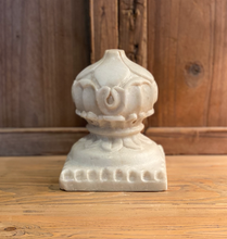 Load image into Gallery viewer, Marble Finial Medium
