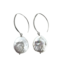Load image into Gallery viewer, Pearl Earring Coin Drop Silver
