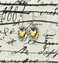 Load image into Gallery viewer, Heart Earring
