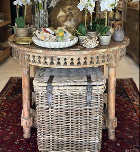 Apecchio Table