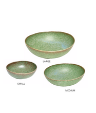 Load image into Gallery viewer, Karatsu Oval Bowl Medium
