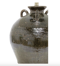 Load image into Gallery viewer, Earthenware  Lamp
